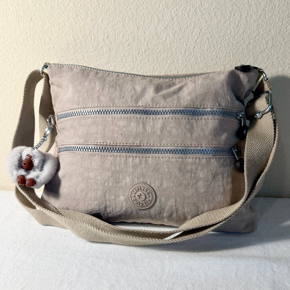 Kipling Alvar Crossbody Shoulder Bag Kahki Tan Lots of Pockets Great Condition